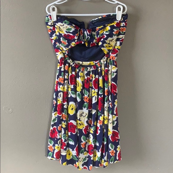 Urban Outfitters flower minidress - Picture 3 of 4